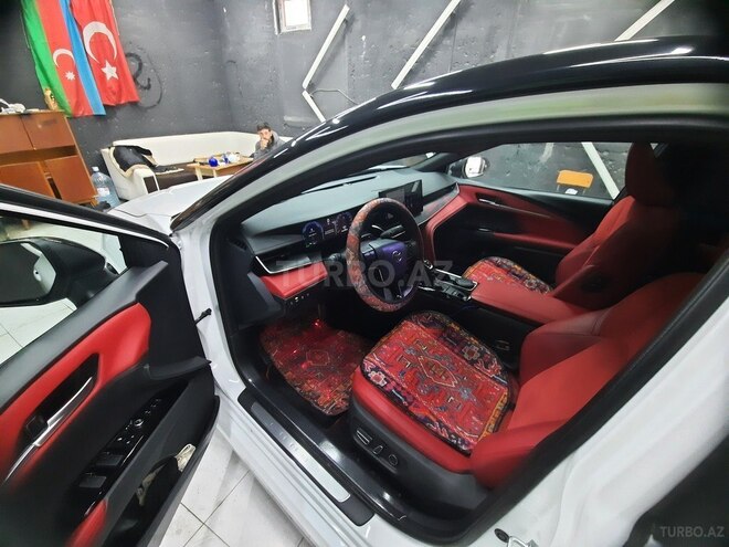 Toyota Camry 2024, 9,750 km - 2.0 l - Bakı