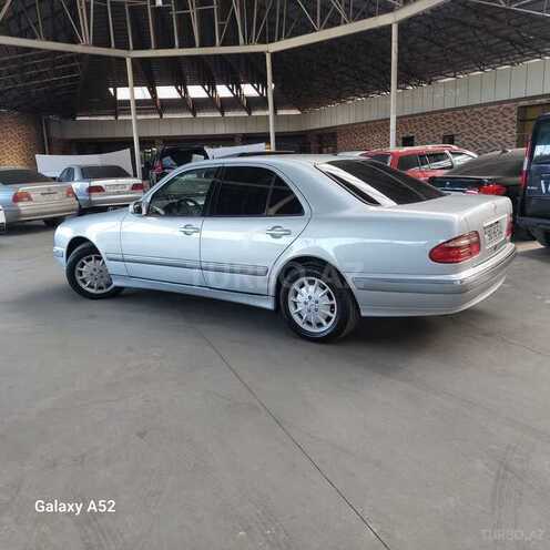 Mercedes E 240 1999, 281,000 km - 2.4 l - Gəncə