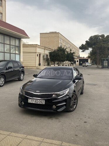 Kia K5-1