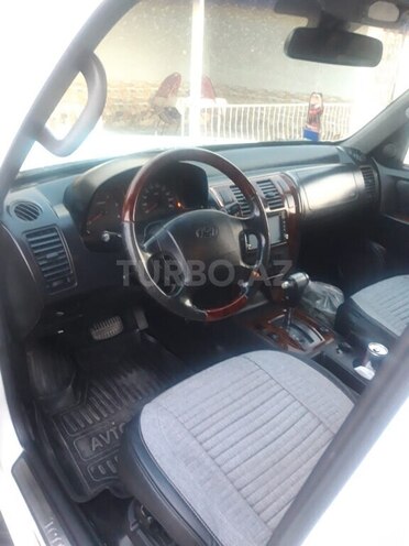 Hyundai Terracan 2005, 310,000 km - 2.9 л - Salyan
