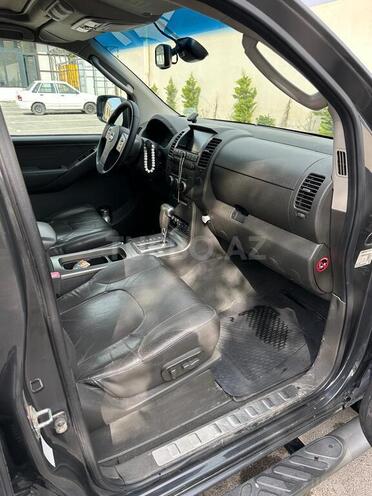 Nissan Navara 2007, 234,000 km - 2.5 l - Bakı