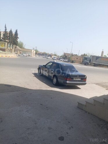 Mercedes E 230 1990, 446,589 km - 2.3 l - Bakı