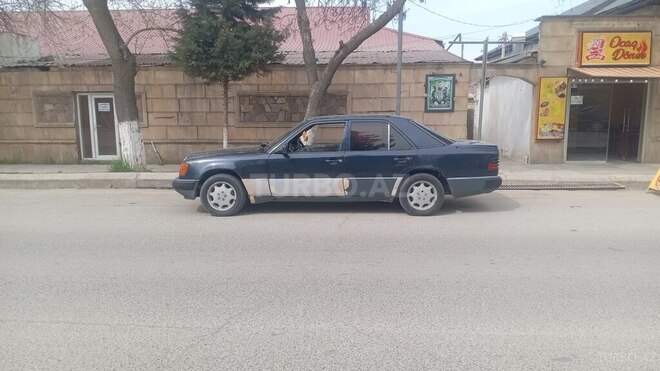 Mercedes E 230 1990, 446,589 km - 2.3 l - Bakı