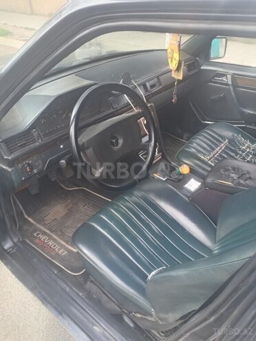 Mercedes E 230 1990, 446,589 km - 2.3 l - Bakı