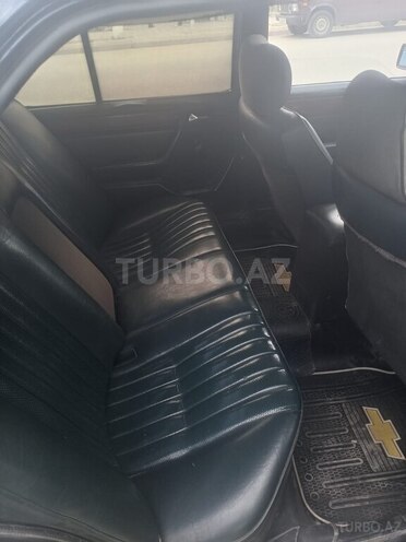 Mercedes E 230 1990, 446,589 km - 2.3 l - Bakı