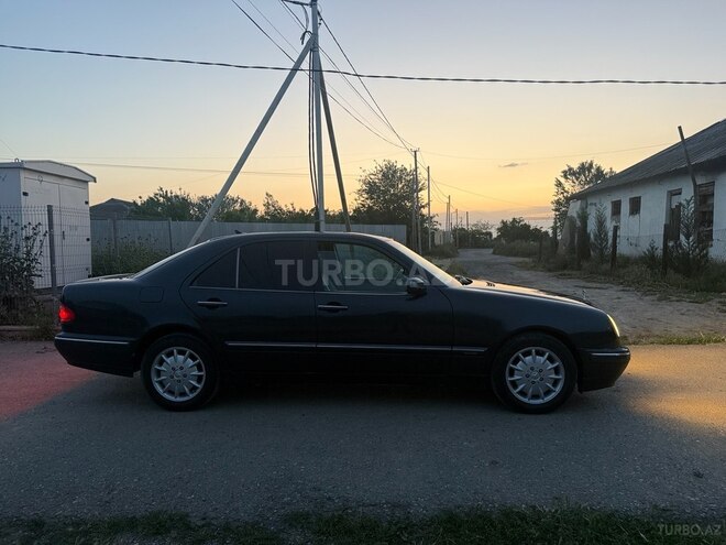Mercedes E 240 1999, 340,000 km - 2.8 l - Hacıqabul