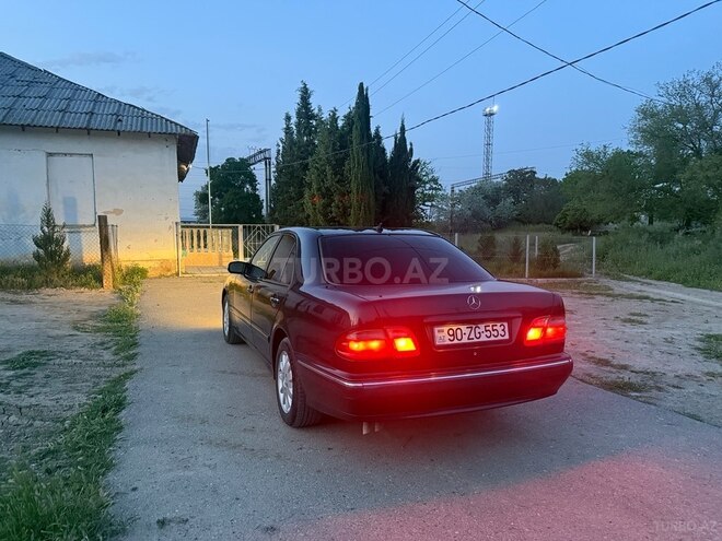 Mercedes E 240 1999, 340,000 km - 2.8 l - Hacıqabul