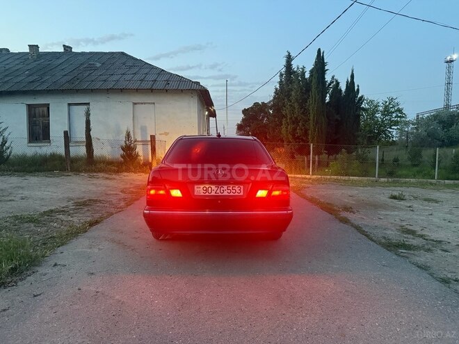 Mercedes E 240 1999, 340,000 km - 2.8 l - Hacıqabul