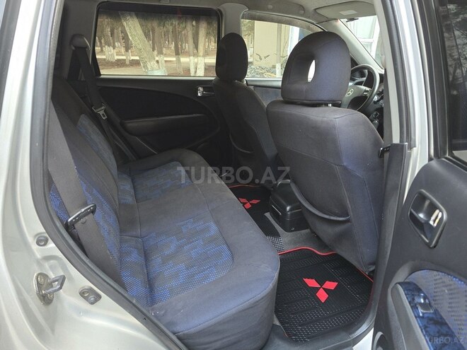 Mitsubishi Airtrek 2003, 287,985 km - 2.0 л - Sumqayıt