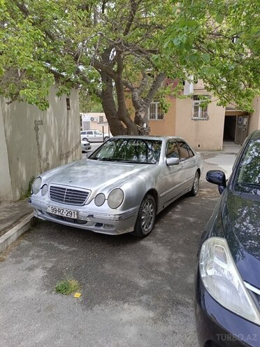 Mercedes E 220 d 1999, 346,000 km - 2.2 л - Bakı