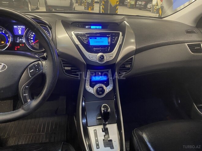 Hyundai Avante 2011, 195,000 km - 1.6 l - Bakı