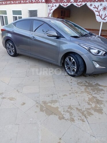 Hyundai Avante 2015, 197,000 km - 1.6 l - Şamaxı