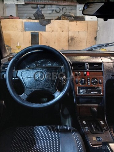 Mercedes C 220 1995, 362,000 km - 2.2 л - Bakı