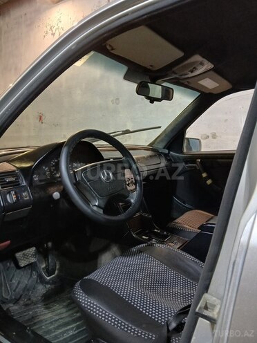 Mercedes C 220 1995, 362,000 km - 2.2 л - Bakı