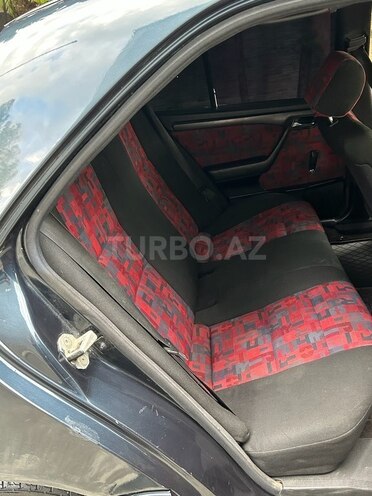 Mercedes C 200 1995, 25,693 km - 2.0 л - İsmayıllı