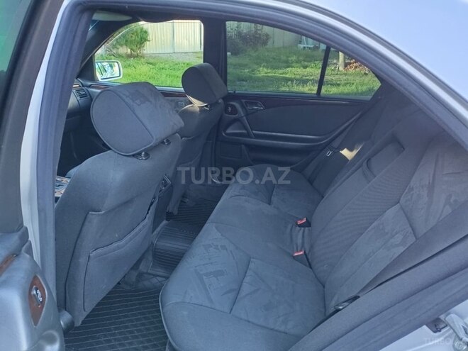 Mercedes E 240 1997, 358,992 km - 2.4 l - Balakən