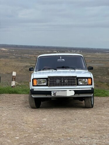 LADA (VAZ) 2104 2009, 73,000 km - 1.7 л - Salyan