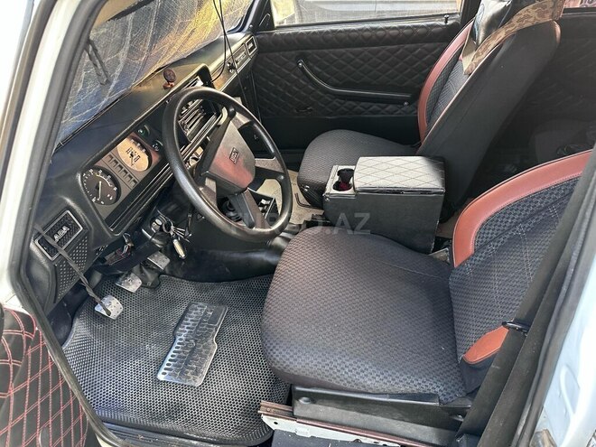 LADA (VAZ) 2104 2009, 73,000 km - 1.7 л - Salyan