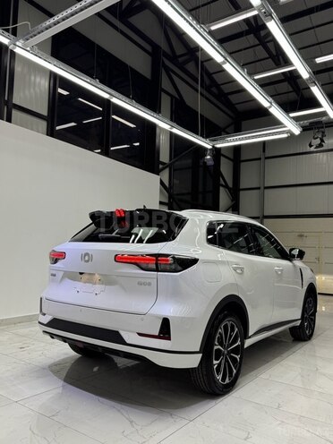 Changan Qiyuan Q05-4