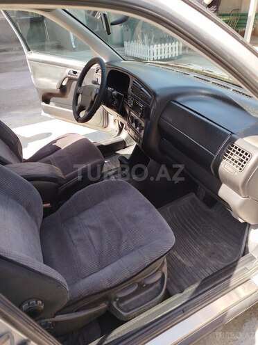 Volkswagen Golf 1998, 193,600 km - 2.0 l - Bakı
