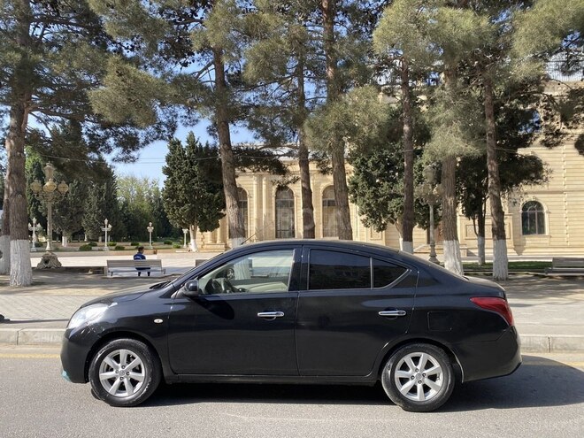 Nissan Sunny 2013, 160,000 km - 1.5 l - Bakı