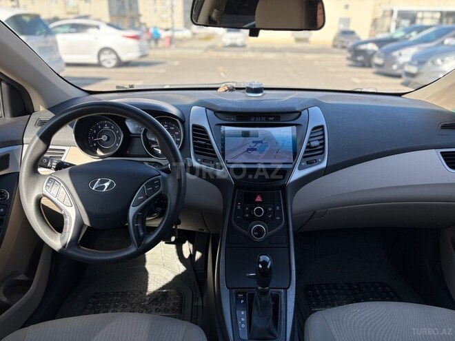 Hyundai Elantra 2015, 91,300 km - 1.8 л - Bakı