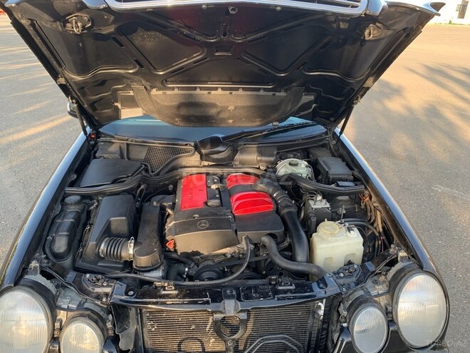 Mercedes E 220 2000, 328,000 km - 2.2 л - Gəncə