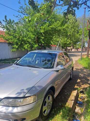 Opel Vectra 2000, 290,000 km - 1.8 л - Tovuz