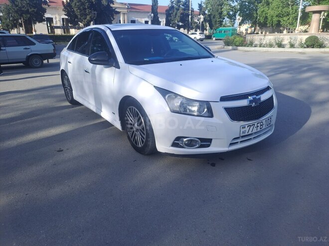 Chevrolet Cruze 2011, 120,000 km - 1.4 l - Yevlax
