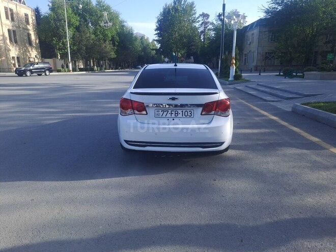 Chevrolet Cruze 2011, 120,000 km - 1.4 l - Yevlax