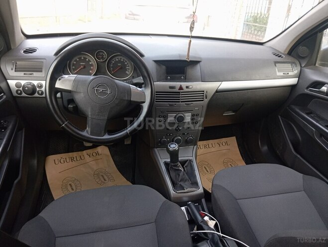 Opel Astra 2006, 330,000 km - 1.4 l - Bakı