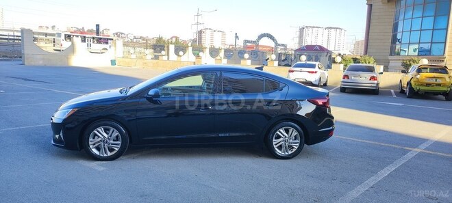 Hyundai Elantra 2018, 19,000 km - 2.0 l - Bakı
