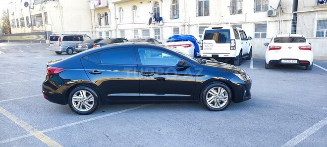 Hyundai Elantra 2018, 19,000 km - 2.0 l - Bakı