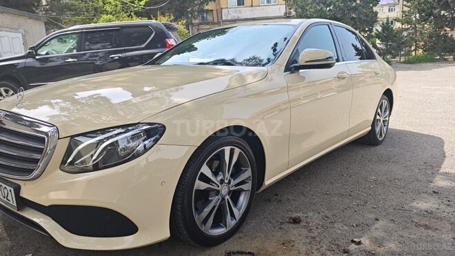 Mercedes E 220 d 2018, 311,000 km - 2.0 l - Bakı