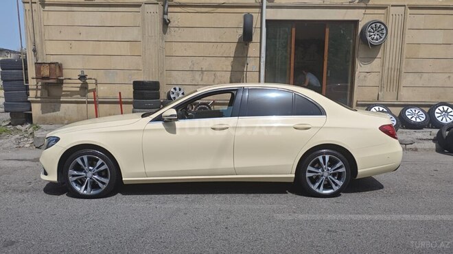 Mercedes E 220 d 2018, 311,000 km - 2.0 l - Bakı