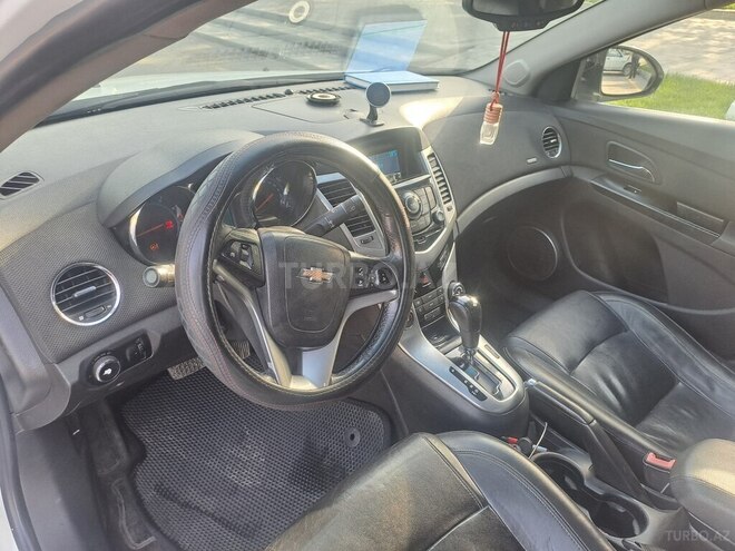 Chevrolet Cruze 2011, 120,000 km - 1.4 l - Yevlax