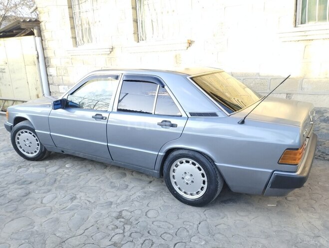 Mercedes 190 1992, 425,000 km - 2.0 l - Bakı