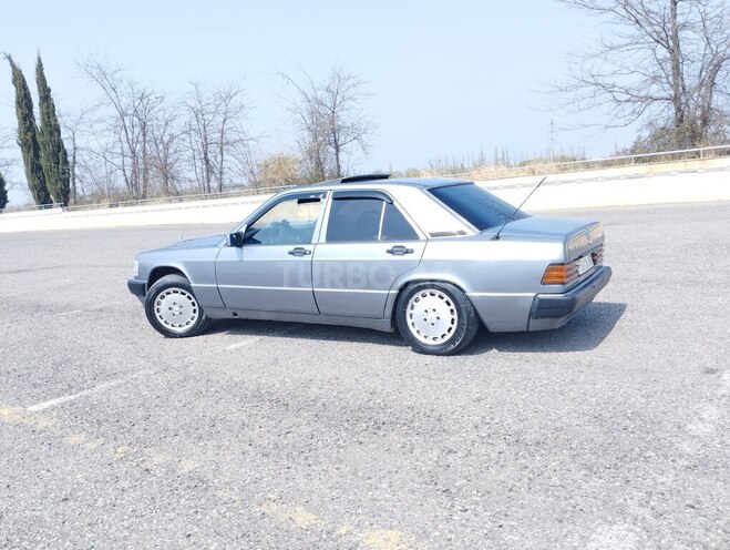 Mercedes 190 1992, 425,000 km - 2.0 l - Bakı
