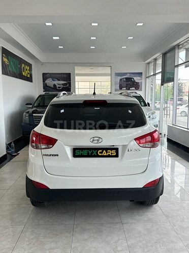 Hyundai ix35-12