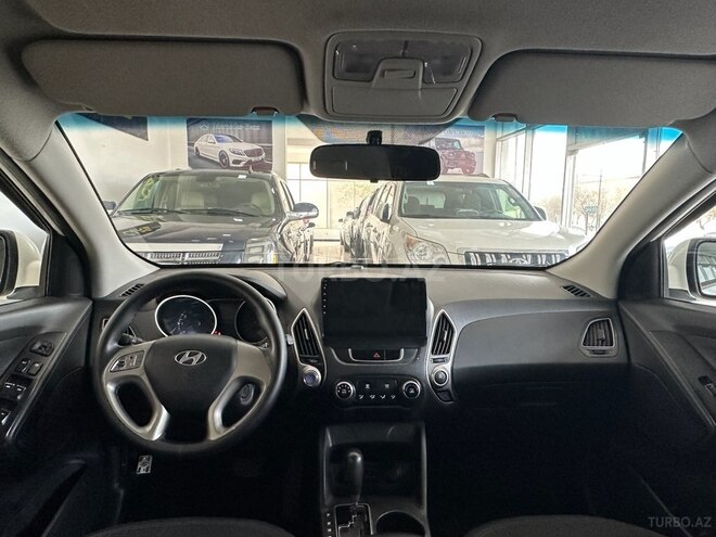 Hyundai ix35-15