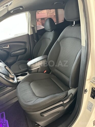 Hyundai ix35-16