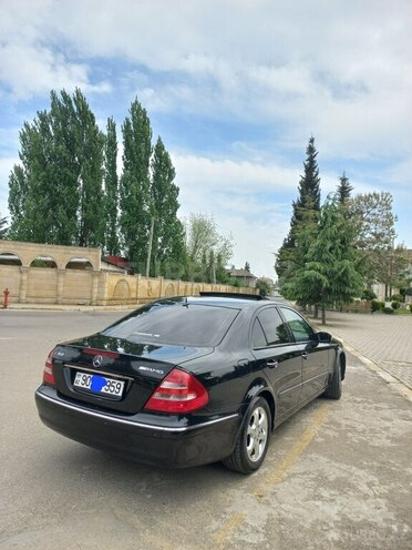 Mercedes E 240 2004, 266,700 km - 2.6 l - Masallı