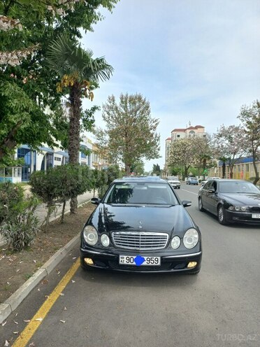 Mercedes E 240 2004, 266,700 km - 2.6 l - Masallı
