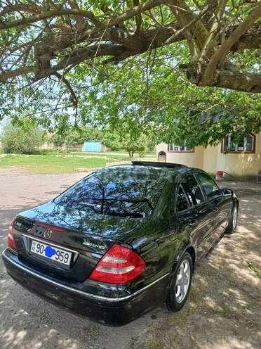 Mercedes E 240 2004, 266,700 km - 2.6 l - Masallı