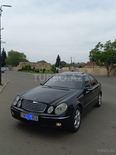 Mercedes E 240 2004, 266,700 km - 2.6 l - Masallı