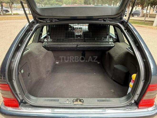 Mercedes C 200 2000, 180,000 km - 2.0 l - Gəncə