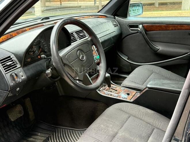 Mercedes C 200 2000, 180,000 km - 2.0 l - Gəncə