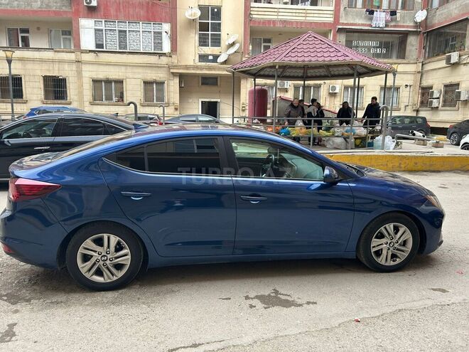 Hyundai Elantra 2019, 153,210 km - 2.0 l - Bakı