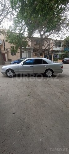 Mercedes E 230 1996, 420,000 km - 2.3 l - Bakı