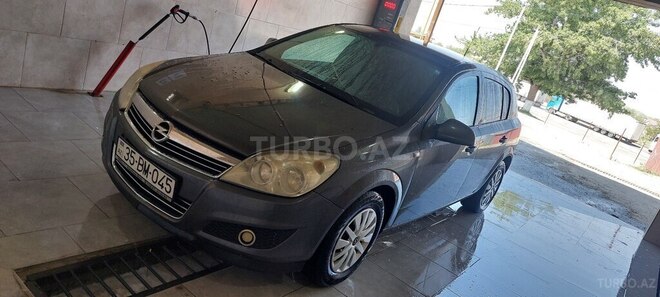 Opel Astra 2009, 277,000 km - 1.4 l - Qusar